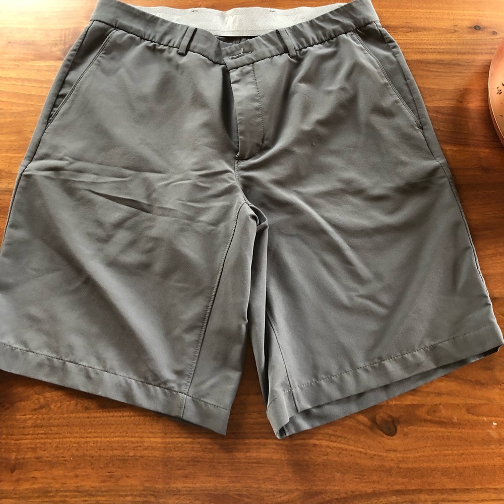 Nike golf shorts